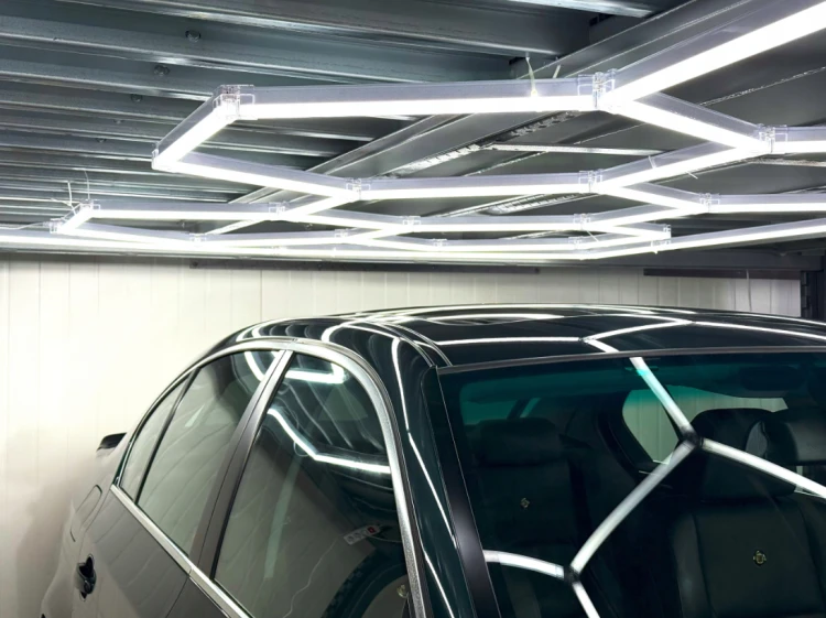 Lampa sufitowa LED Hexagon IP44 - 750W - 110 lm/W - 290 x 505cm - barwa zimna