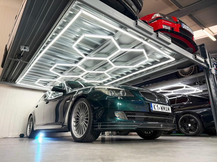 Lampa sufitowa LED Hexagon IP44 - 450W - 110 lm/W - 243 x 411cm - barwa zimna