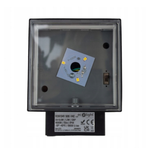 Lampa elewacyjna LED z czujnikiem zmierzchu IP44