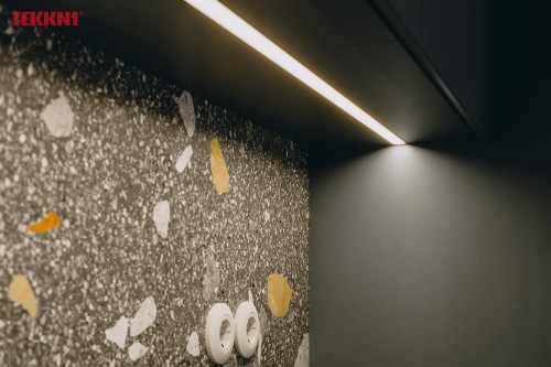 Profil Aluminiowy Do LED Czarny Wpuszczany + Klosz Transparentny 2m Zestaw