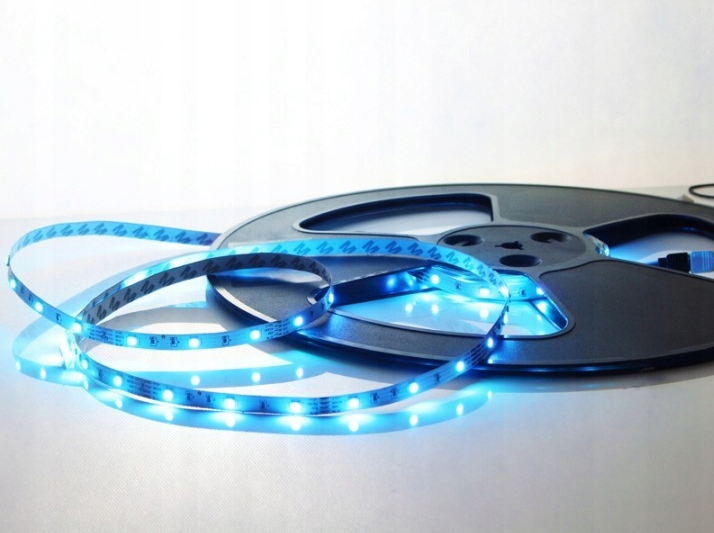 Taśma LED RGB 5m 12V 72W Wielokolorowa Rolka Pasek IP20 300LED Kolorowa